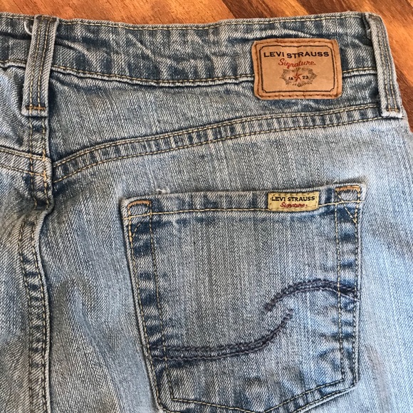 Levi’s Denim - Picture 3 of 7